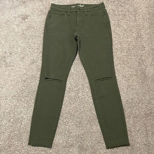 NWOT Universal Thread Mid Rise Jegging Green Raw Hem Distressed Holes in Knees 4